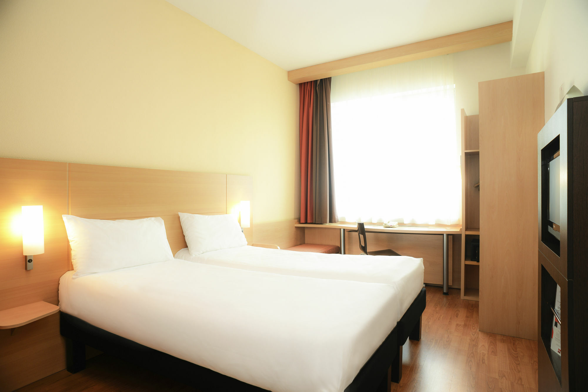 B&B Hotel Les Sables-D'Olonne Centre Gare Kültér fotó